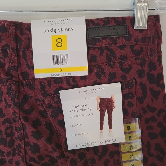 NWT Social Standards Ankle Skinny Sketchy Cheetah Red Pants Size 8 - Picture 7 of 14